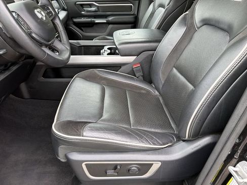 Used 2025 RAM 1500 Laramie AWD/4WD image 19