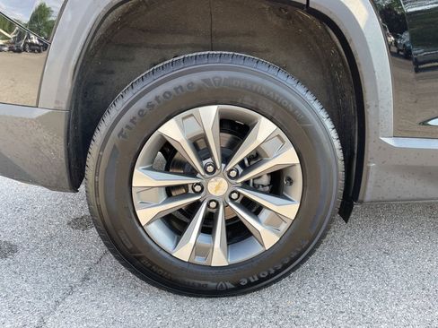 Used 2025 Chevrolet Equinox LT FWD image 18