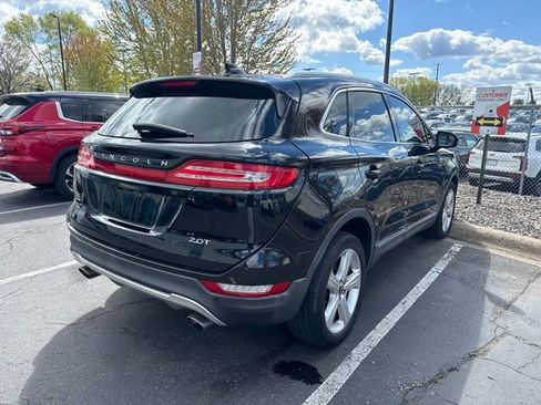 Used 2018 Lincoln MKC Premiere FWD image 2
