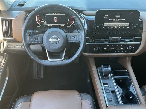 Used 2023 Nissan Pathfinder Platinum w/ Cargo Package image 12