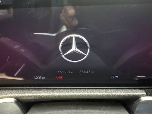 Used 2025 Mercedes-Benz GLB 250 4MATIC image 58