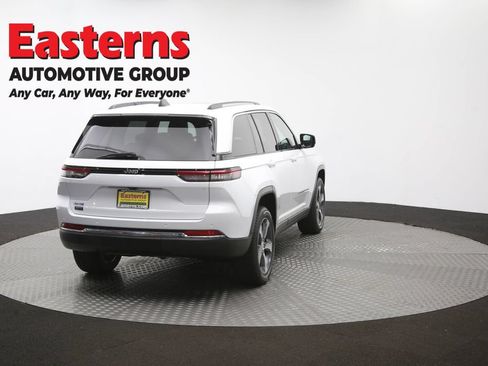 Used 2023 Jeep Grand Cherokee 4WD 4xe image 41