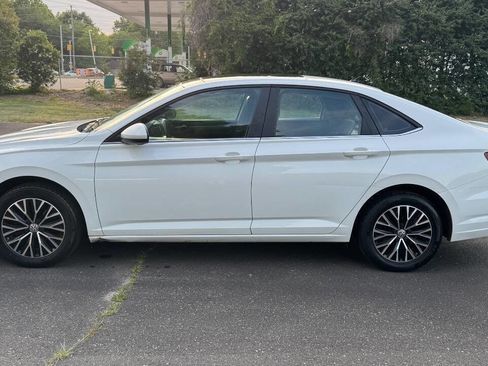 Used 2019 Volkswagen Jetta R-Line FWD image 5