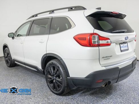 Used 2022 Subaru Ascent Limited w/ Technology Package AWD/4WD image 5