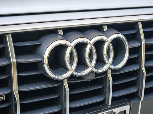 Used 2020 Audi Q7 3.0T Premium Plus w/ Premium Plus Package image 9