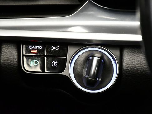 Used 2020 Porsche Panamera 4 image 23