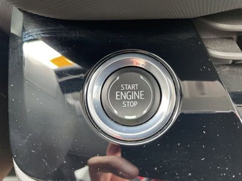 Used 2025 Buick Envision Preferred AWD/4WD image 19