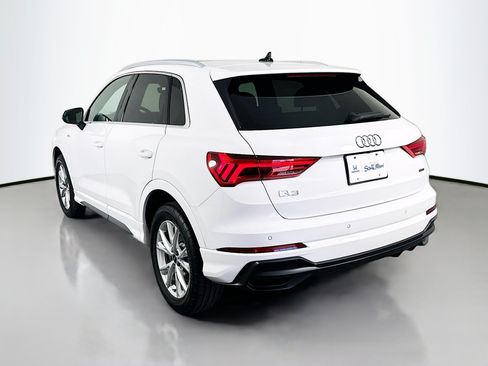 Used 2021 Audi Q3 2.0T Premium AWD/4WD image 4
