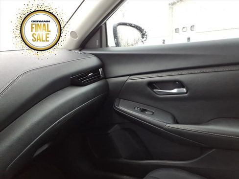 Used 2024 Nissan Sentra SV image 21