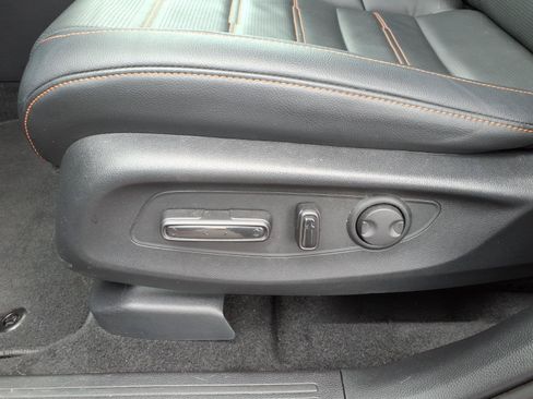 Used 2025 Honda CR-V Sport-L image 9