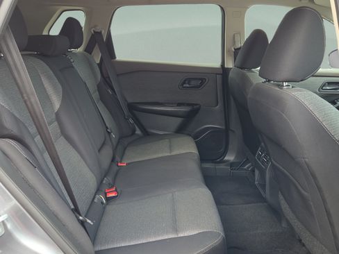 Used 2021 Nissan Rogue S AWD/4WD image 14