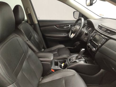 Used 2020 Nissan Rogue SL FWD image 21