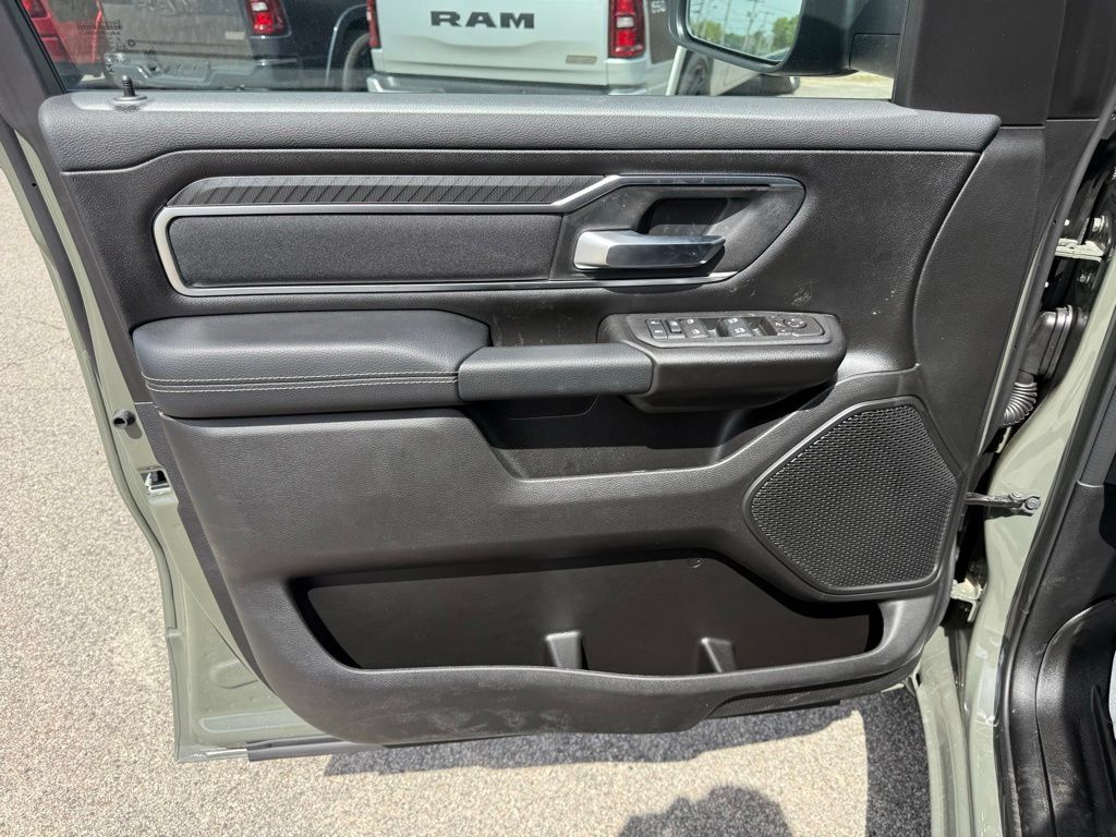 New 2026 RAM 1500 Big Horn AWD/4WD image 15