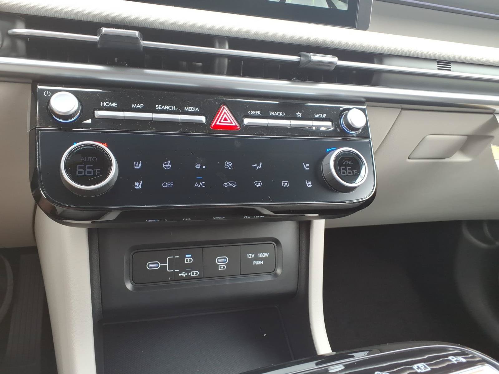 New 2026 Hyundai Tucson Limited AWD/4WD image 11