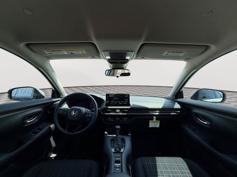 Certified 2027 Honda HR-V LX image 26