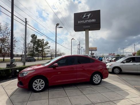 Used 2022 Hyundai Accent SE w/ Cargo Package image 5