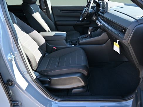 Used 2026 Honda CR-V Sport image 14