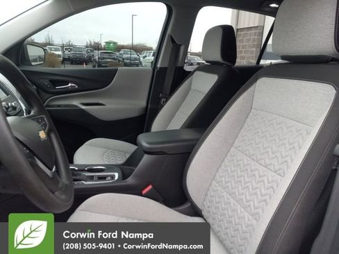 Used 2023 Chevrolet Equinox LS w/ LS Convenience Package image 24