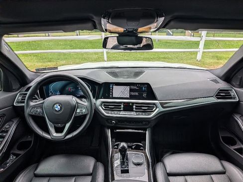 Used 2022 BMW 330i xDrive Sedan w/ Premium Package 2 AWD/4WD image 34