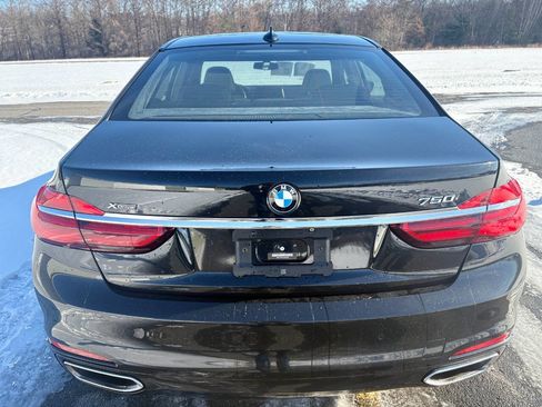 Used 2018 BMW 750i xDrive image 22