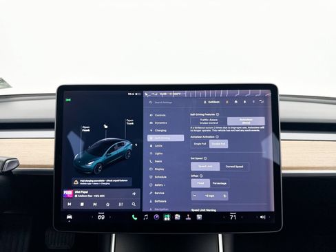 Used 2019 Tesla Model 3 Mid Range RWD image 9