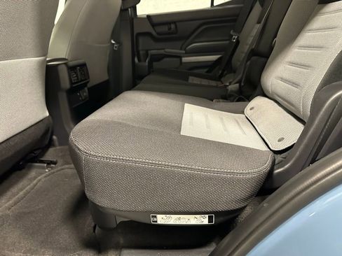 Used 2025 Toyota 4Runner TRD Off-Road AWD/4WD image 44