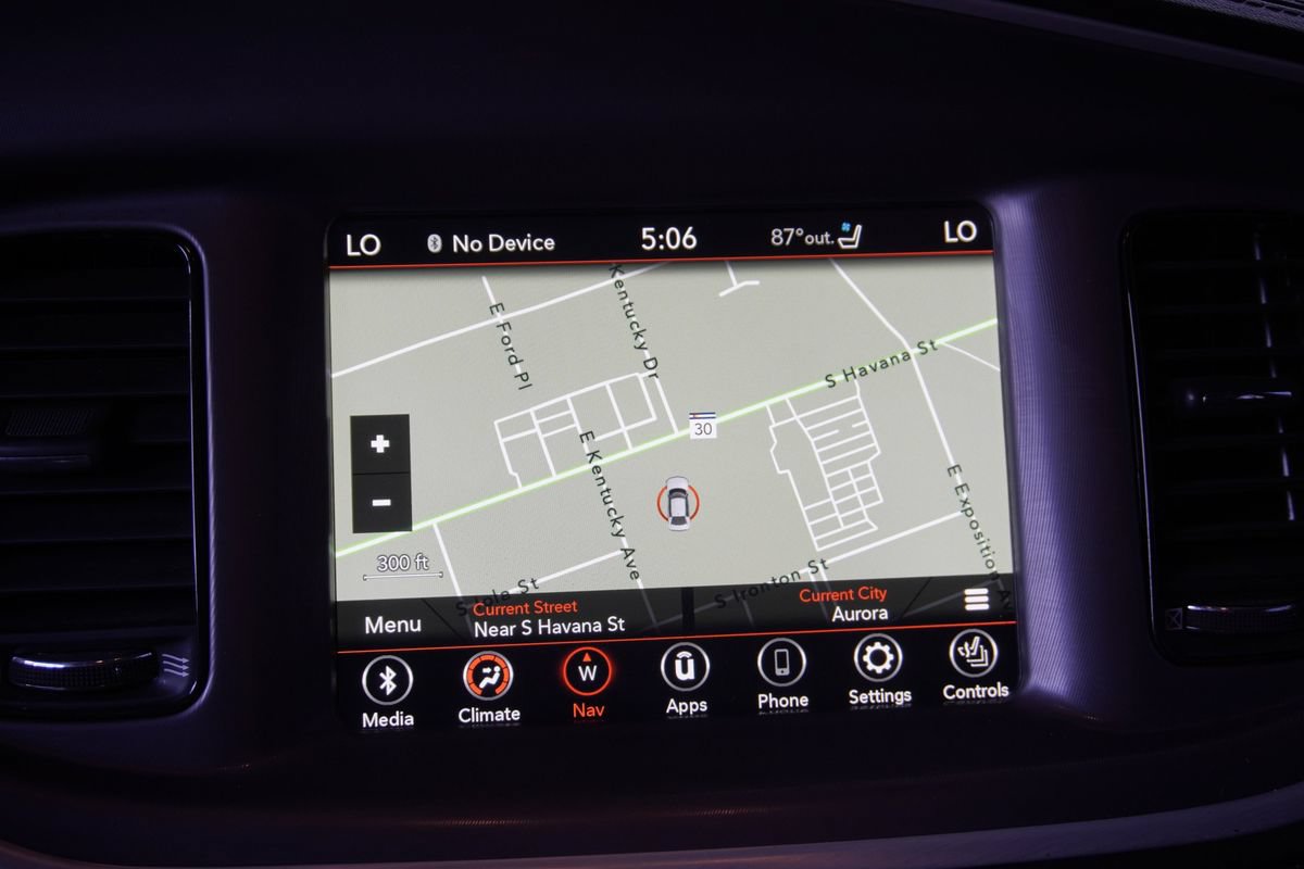 Used 2022 Dodge Charger R/T w/ Plus Group RWD image 17