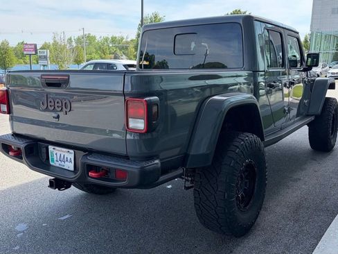 Used 2023 Jeep Gladiator Rubicon w/ Cold Weather Group AWD/4WD image 3