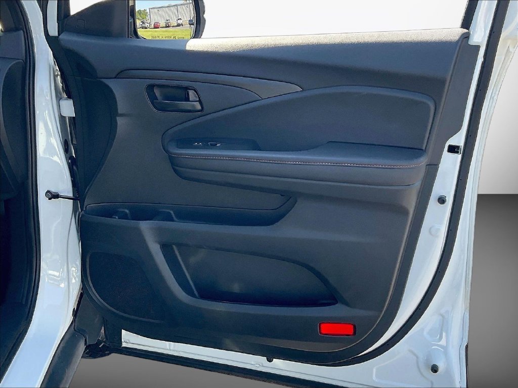 Used 2025 Honda Ridgeline TrailSport image 31