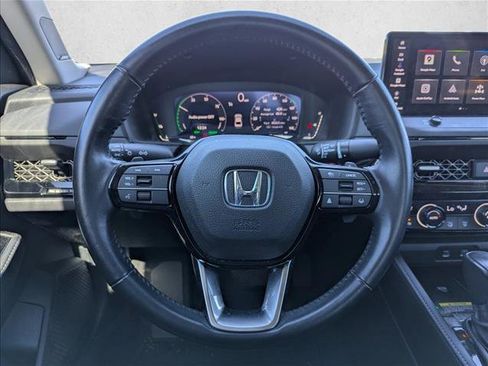 Used 2023 Honda Accord Touring image 15