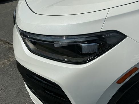 New 2026 Volkswagen Tiguan SEL R-Line AWD/4WD image 26