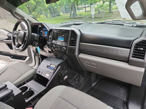 Used 2018 Ford F250 XL w/ Power Equipment Group RWD image 38