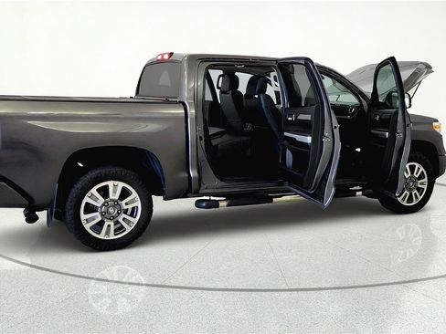 Used 2018 Toyota Tundra Platinum AWD/4WD image 6