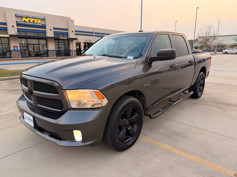 Used 2016 RAM 1500 Express image 4