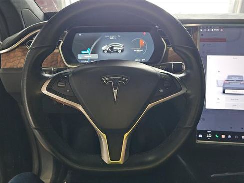 Used 2017 Tesla Model X 90D AWD/4WD image 18