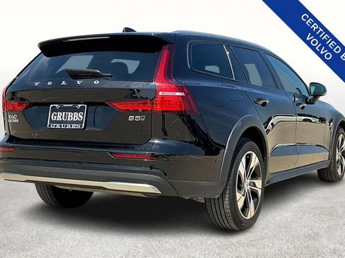 Certified 2024 Volvo V60 B5 Cross Country Plus image 2