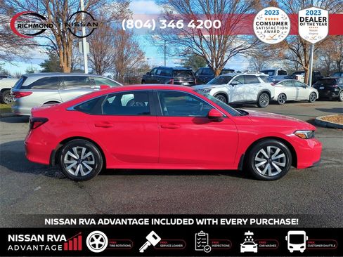 Used 2025 Honda Civic LX image 4