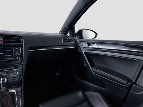 Used 2017 Volkswagen GTI SE FWD image 25