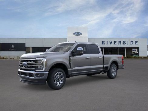 New 2026 Ford F250 4x4 Crew Cab Super Duty image 1