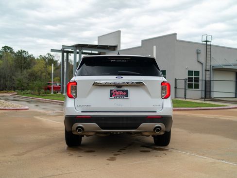 Used 2023 Ford Explorer Limited image 6