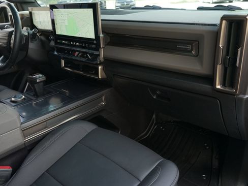 Used 2024 GMC Hummer EV 3X AWD/4WD image 10