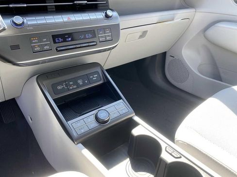 New 2026 Hyundai Kona Limited FWD image 17