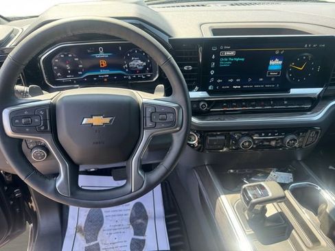 Used 2025 Chevrolet Silverado 1500 LTZ w/ LTZ Premium Package AWD/4WD image 12