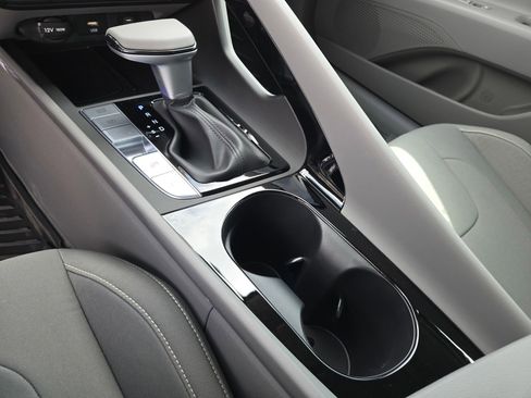 New 2026 Hyundai Elantra SEL Sport Premium FWD image 13