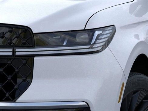 New 2025 Lincoln Navigator Reserve w/ Jet Appearance Package image 21