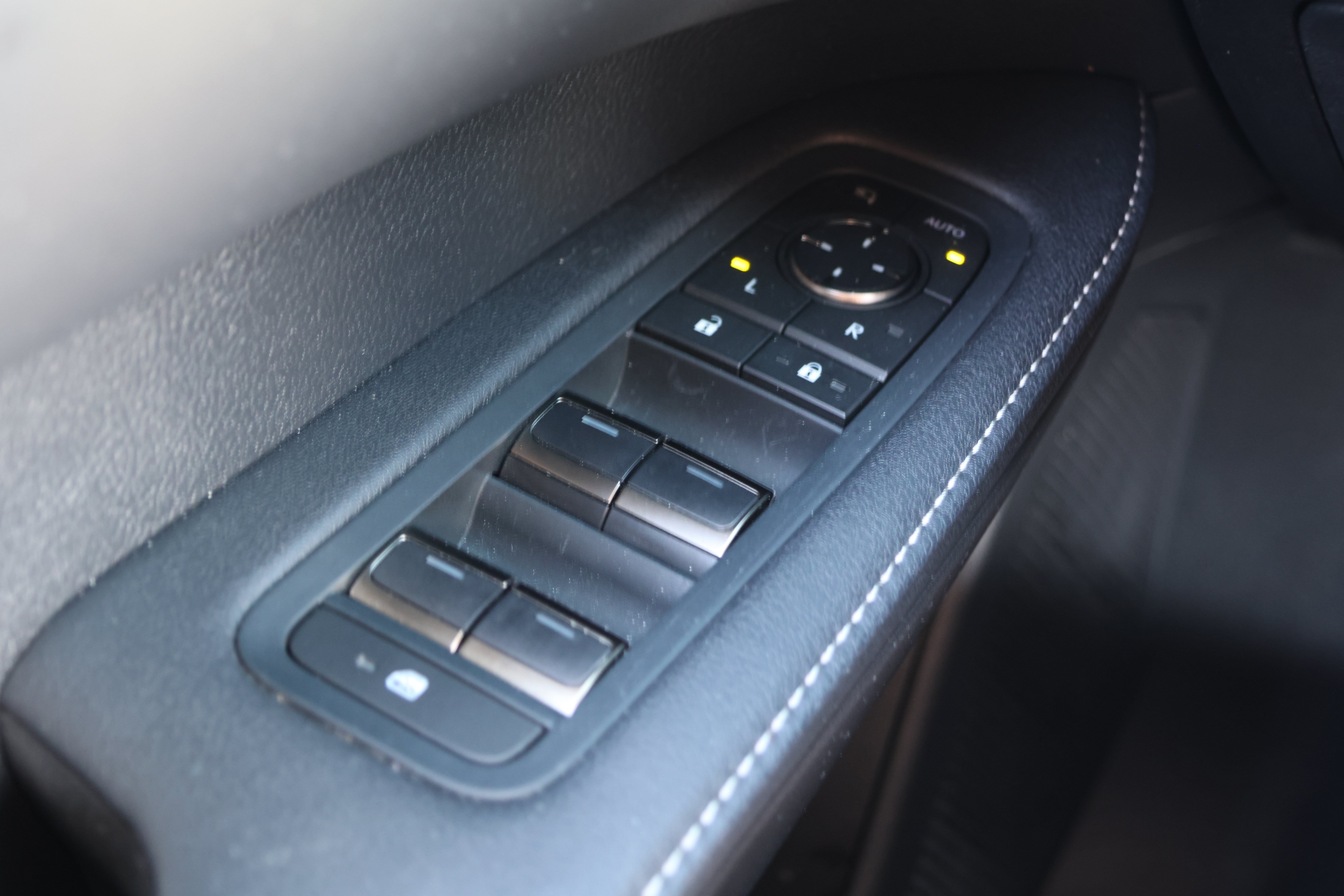 Used 2025 Lexus RX 350 Premium FWD image 13
