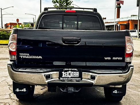 Used 2015 Toyota Tacoma 4x4 Double Cab image 7