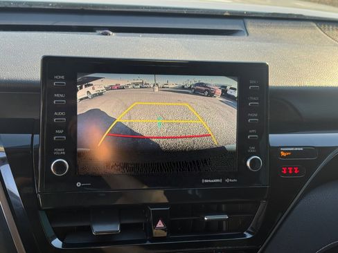 Used 2022 Toyota Camry XSE image 23