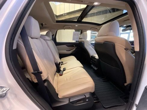 Certified 2023 Acura MDX SH-AWD w/ Advance Package image 23