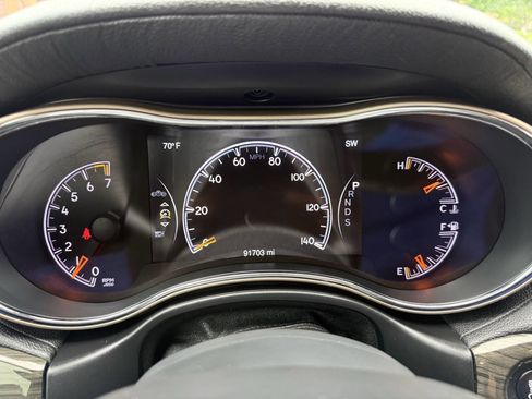 Used 2015 Jeep Grand Cherokee Overland RWD image 15